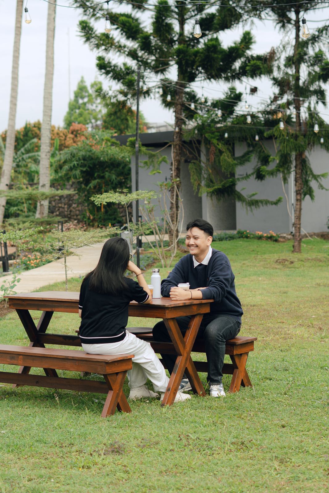 Momen pengunjung, sajian, dan keseruan di Magnolia Coffee & Asri Golf (15)